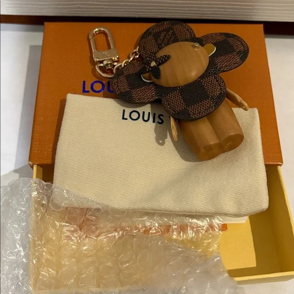 LV Fashion Vivienne Damier Checkered Flower Bag Charm - Picture 3 of 7